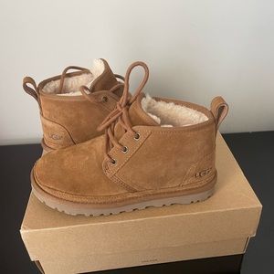 Womens UGG® Neumel Short Boot - Chestnut